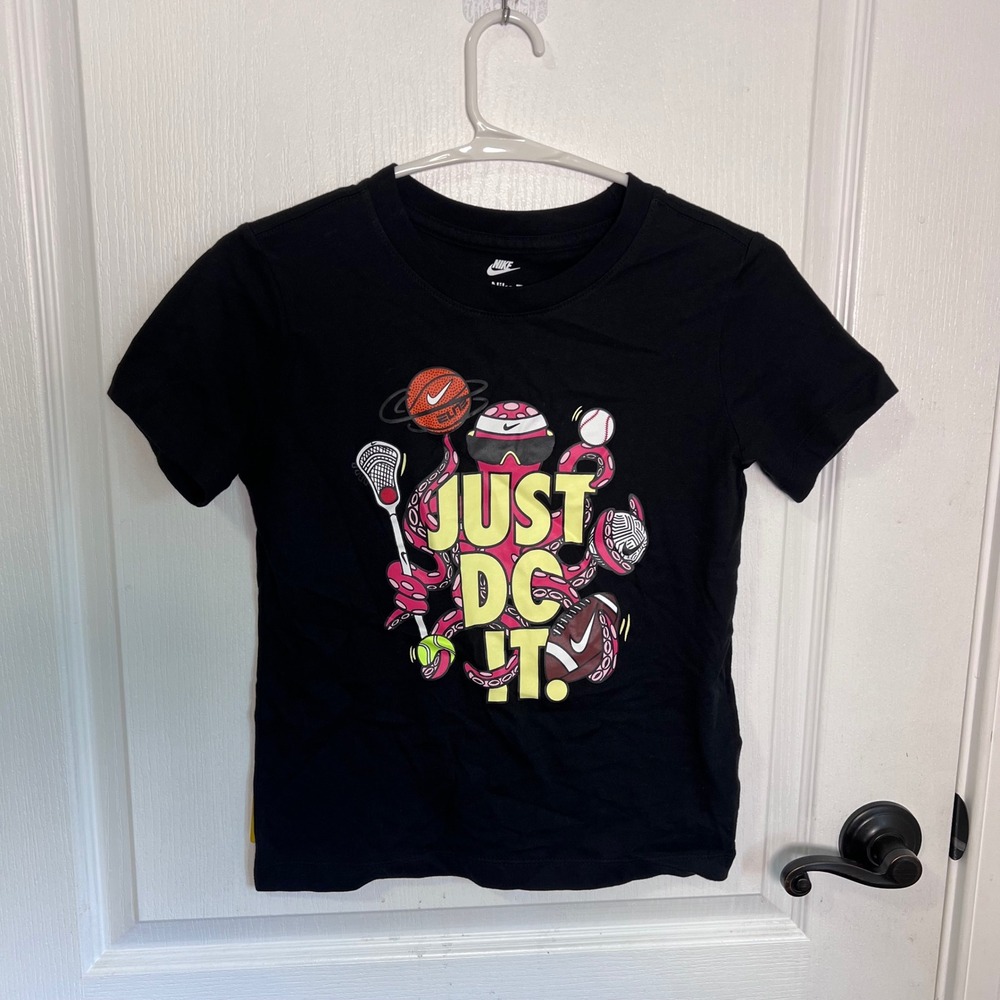 Nike Boys Size Small Black Just Do It Octopus Sports Graphic T-Shirt Cotton Tee - Picture 2 of 14